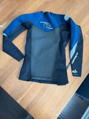 Rip Curl Women’s Blue and Black Neoprene Surf Jacket